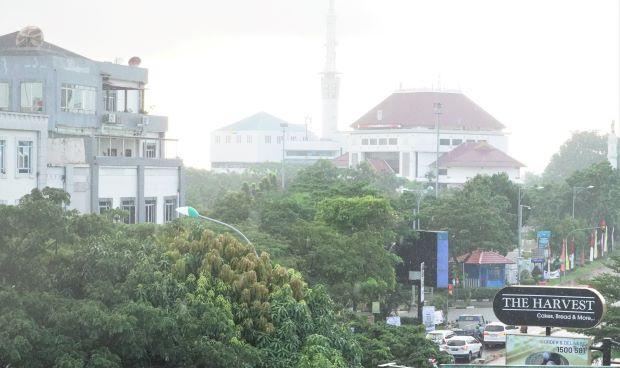 Prakiraan Cuaca Batam Hari Ini: Dari Nongsa hingga Batu Aji Berpotensi Hujan Petir