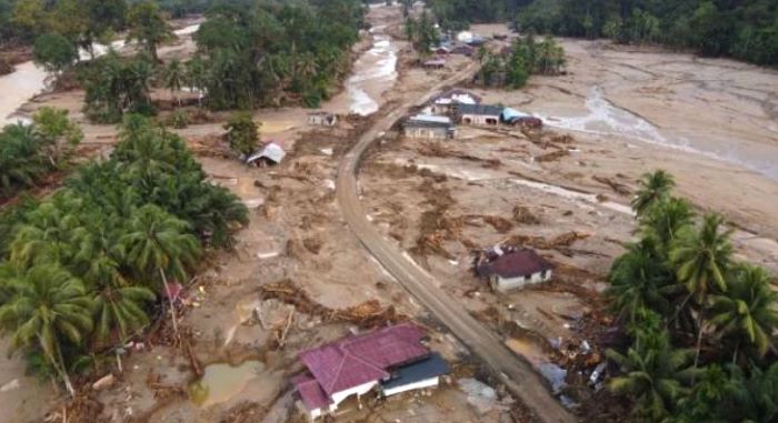 Update Banjir Sumatera 2025: Korban Tewas 867 Orang, 521 Hilang — Pengungsi Hampir 850 Ribu Jiwa