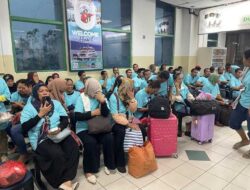 KJRI Johor Bahru Pulangkan 163 WNI/PMI, Termasuk Bayi 8 Bulan dan Anak 6 Tahun