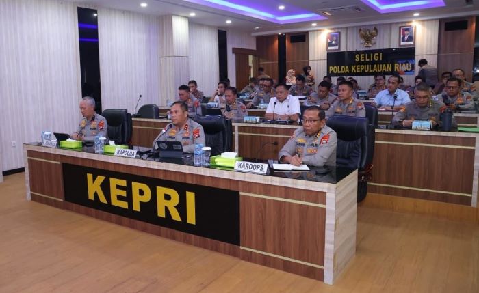 Polda Kepri Tangani 56 Ribu Panggilan Darurat Call Center 110 Sepanjang 2025