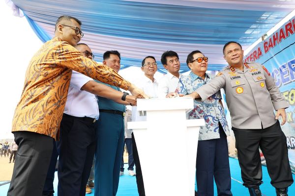 Kapal Raksasa Karya Anak Bangsa Diluncurkan di Batam, Amsakar: Ini Sejarah Baru Industri Maritim
