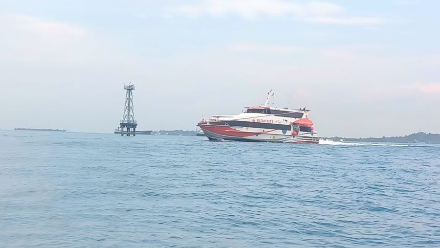 Cuaca Ekstrem Ancam Perairan Batam, KSOP Keluarkan Peringatan Dini Keselamatan Pelayaran