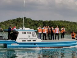 Menteri Transmigrasi Serahkan 16 Kapal untuk Warga Rempang Dorong Pemulihan Ekonomi