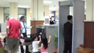 Antrean Panjang Diakali! Bandara Hang Nadim Batam Ubah Meja X-Ray, Kapasitas Penumpang Langsung Naik