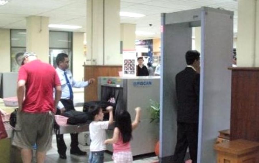 Antrean Panjang Diakali! Bandara Hang Nadim Batam Ubah Meja X-Ray, Kapasitas Penumpang Langsung Naik