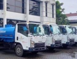 “Krisis Air di Bengkong Permai Saat Ramadan: BP Batam Turunkan Water Tank untuk Warga Terdampak”