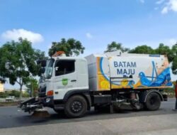 Tak Pakai Sapu Lagi! Batam Uji Coba Truk Penyedot Debu Canggih