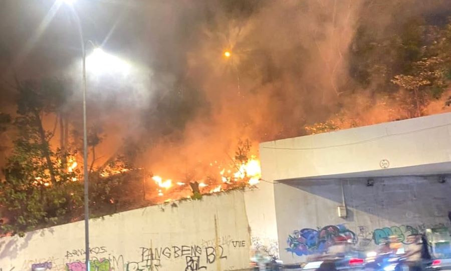Kebakaran Lagi di Dekat Terowongan Pelita Batam, Damkar Curiga Ada Unsur Kesengajaan