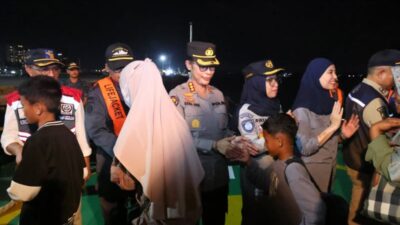 Polda Kepri Kawal Arus Balik Mudik Gratis di Batam, 142 Penumpang Tiba dengan Aman
