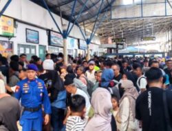 Puncak Arus Balik! Pelabuhan Sekupang Dipadati Ribuan Penumpang Setiap Hari