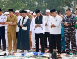 Batam Dilanda Panas Ekstrem! Wali Kota Amsakar Bersama Warga Gelar Salat Istisqa Minta Hujan