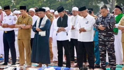 Batam Dilanda Panas Ekstrem! Wali Kota Amsakar Bersama Warga Gelar Salat Istisqa Minta Hujan