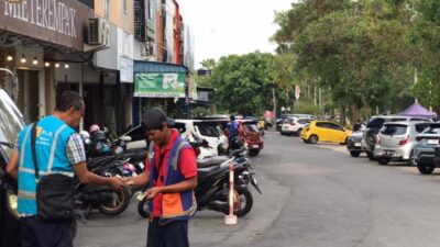 Demi PAD : Dishub Perkuat Penataan Parkir Depan Panasonic : Tertibkan Lahan, Dongkrak Pendapatan Daerah