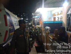 Hari ke-78, Polsek Batu Ampar Pastikan Distribusi Air Bersih Tepat Sasaran