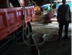 Hari ke-92, Polsek Batu Ampar Salurkan Air Bersih untuk Warga Terdampak