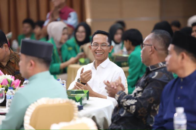 Pantun Tiga Serumpun Dibuka di Batam! Amsakar Gaungkan “Melayu Takkan Hilang di Bumi”