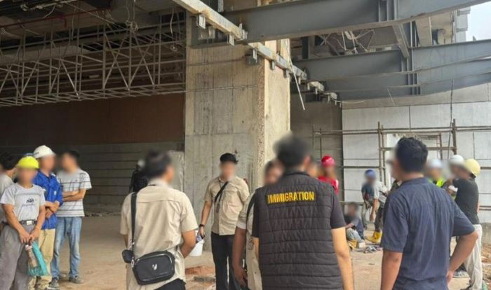 Heboh! 29 WNA Tiongkok Digaruk Imigrasi di Proyek Mewah Batam, Diduga Langgar Izin Tinggal