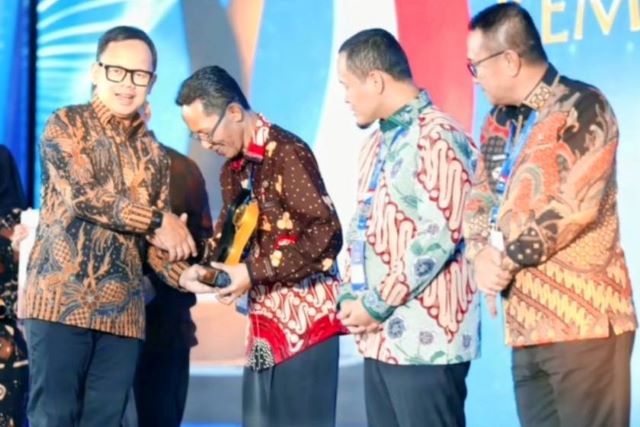 Batam Masuk 3 Besar Nasional! Amsakar–Li Claudia Sukses Tekan Kemiskinan & Stunting, Dapat Bonus Rp1 Miliar