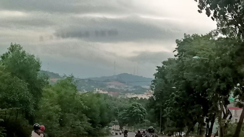 Waspada! Cuaca Kepri 1 Mei 2026 Didominasi Awan, Hujan Mengintai Sore hingga Malam