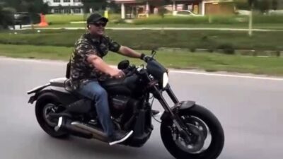 Viral Naik Harley Tanpa Helm dan SIM, Ketua DPRD Kepri Iman Sutiawan Kena Sanksi Gerindra