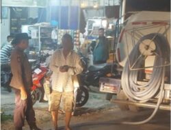 Hari ke-99, Distribusi Air Bersih untuk Warga Batuampar Terus Dipantau Polisi