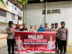 Polwan Polresta Barelang Berbagi Bingkisan kepada Warga Tanjung Uma Lewat Program Minggu Kasih