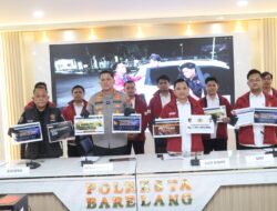Polresta Barelang Bongkar Markas Judi Online di Perumahan Mewah, Omzet Capai Rp10 Miliar per Bulan