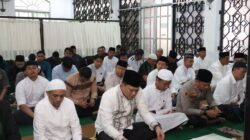 Polresta Barelang Gelar Salat Iduladha dan Sembelih 42 Hewan Kurban