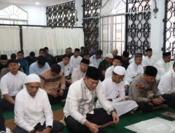 Polresta Barelang Gelar Salat Iduladha dan Sembelih 42 Hewan Kurban