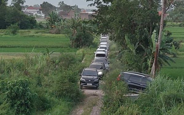 Jangan Asal Ikut Google Maps! Ratusan Pemudik Tersesat ke Sawah, Ini Cara Biar Nggak Kejebak