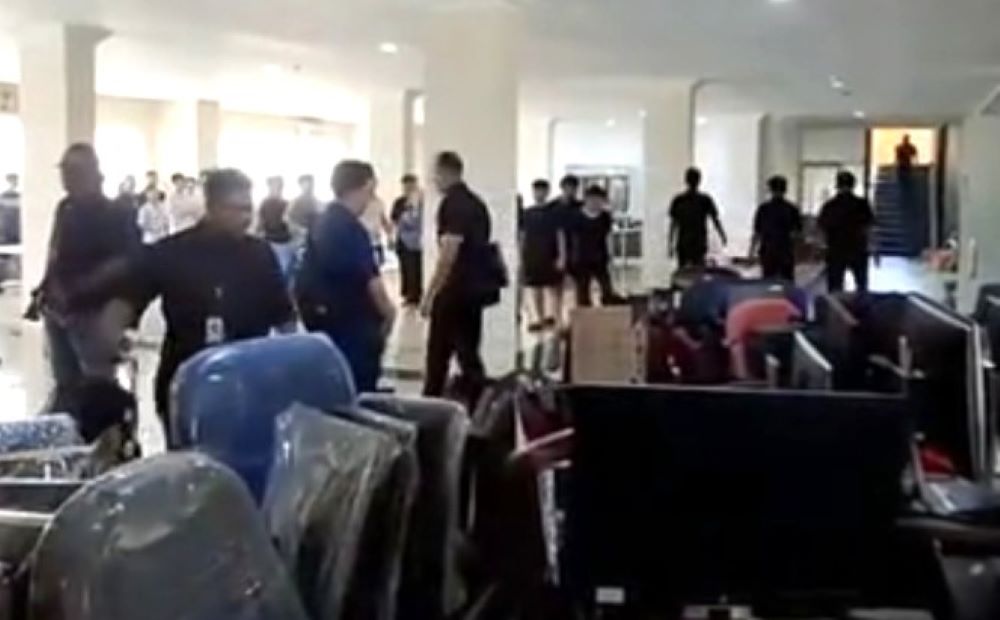 Apartemen Baloi View Mendadak Mencekam, 250 WNA dan Perangkat Elektronik Diamankan, Diduga Sarang Scammer Internasional