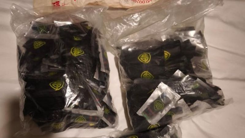 BNNP Kepri Gerebek Apartemen di Batam, Ratusan Vape Diduga Berisi Narkoba Etomidate Diamankan