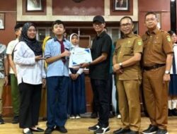 Bikin Bangga! PWI Batam Beri Penghargaan Siswa TKA Terbaik, Batam Jadi Juara di Kepri