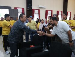 Nobar Piala Dunia, Polda Kepri Bagikan Bansos dan Alsintan untuk Petani
