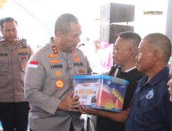 Polda Kepri Gelar Nobar Piala Dunia 2026 dan Bagikan 500 Paket Sembako di Sungai Beduk