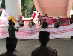Mahasiswa Beri Tenggat Enam Bulan Pemko Batam Benahi Air Bersih, Sampah dan Banjir
