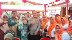 Dari Layar Piala Dunia ke Aksi Sosial, Kapolda Kepri Hadirkan Kehangatan Bersama Warga Sekupang