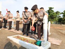Polresta Barelang Ikuti Ziarah dan Tabur Bunga Hari Bhayangkara ke-80 di TMP Pusara Bhakti Bulan Gerbang