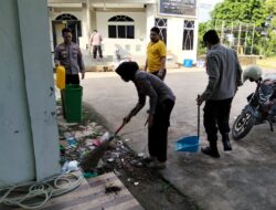 Sambut Hari Bhayangkara ke-80, Polsek Nongsa Bersihkan Masjid dan Gereja