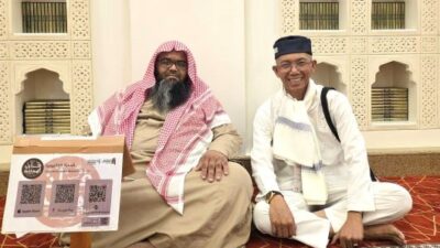 Amsakar Achmad Alami Momen Spiritual Tak Terlupakan di Masjid Quba, Didoakan Imam untuk Kebaikan Batam