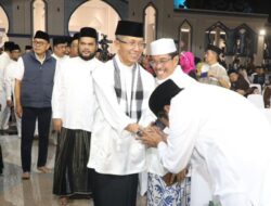 Suasana Haru di Batam! Amsakar Menangis dalam Puisi “Jabal Uhud” Saat Tablig Akbar 1 Muharram