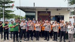 Hari Bhayangkara ke-80, Polresta Barelang Salurkan 100 Karung Beras SPHP untuk Warga Nongsa