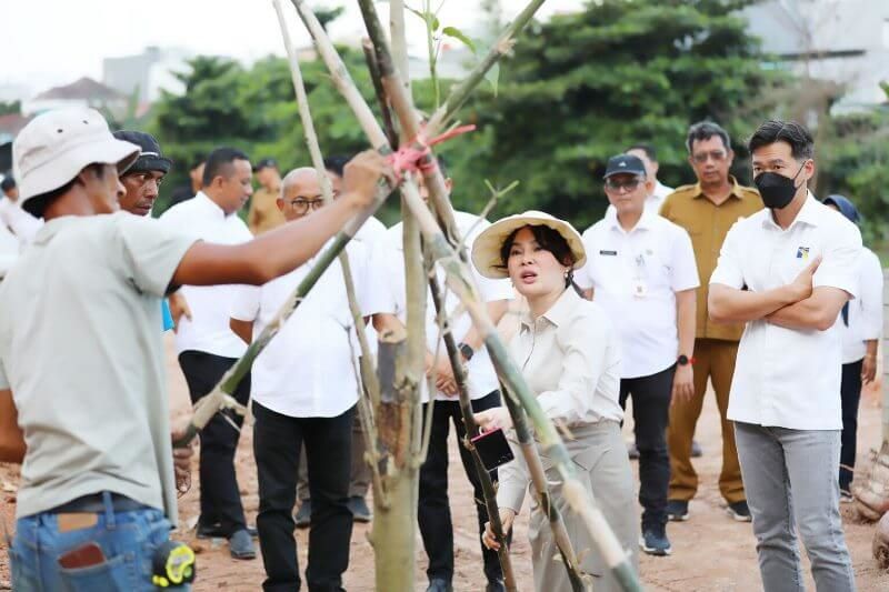 Tak Lagi Kumuh! Li Claudia Resmikan Penataan DAS Baloi Indah Jadi Taman Kota Favorit Warga