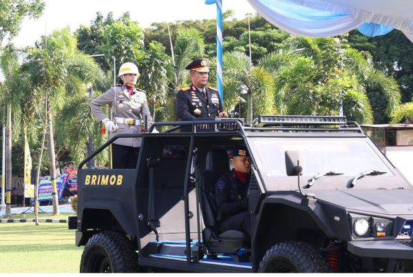 AKBP Nanda Ukir Sejarah, Jadi Polwan Pertama Pimpin Upacara HUT Bhayangkara di Polda Kepri