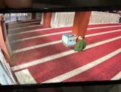 Heboh di Batam! Video Percobaan Pencurian Kotak Infak Masjid Viral, Pelaku Mengaku Lapar