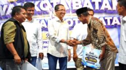 Program Amsakar-Li Claudia Banjir Apresiasi, Warga Nongsa Rasakan Manfaat Seragam Gratis hingga Beasiswa