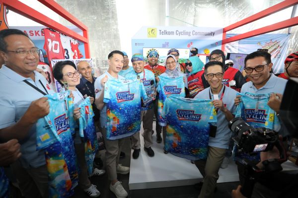 Usia 61 Tahun, Telkom Luncurkan Gerakan #SpillUMKM dan Perkuat Ekosistem AI Indonesia