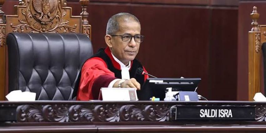 Hakim MK Kritik Ganti Rugi Delay Pesawat Rp300 Ribu: Kerugian Penumpang Jauh Lebih Besar!