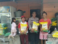Beras SPHP Dijual Rp56.500, Polsek Batu Aji dan Bulog Gelar Pasar Murah