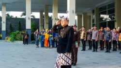Aston Batam Semarakkan HUT ke-81 RI dengan Upacara dan Lomba Antar-Karyawan
